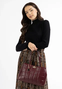 Faina Handtassen Handtas Dames Kersrood -TrendHaven 38c75e56599df7b79f83d86c0d4c7057 scaled