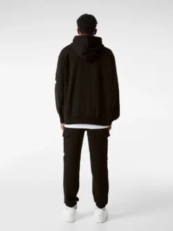 BERSHKA Sweatpants Tapered Cargobroek Heren Zwart -TrendHaven a142cbeb498c0ee04d1ce38745f64d14 scaled